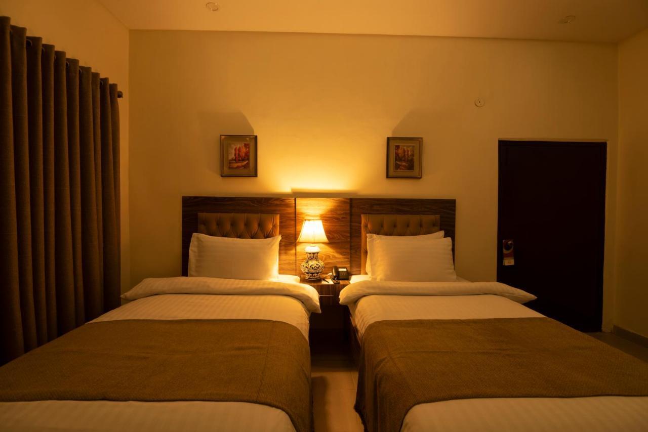 Hotel One Lalazar Multan Dış mekan fotoğraf