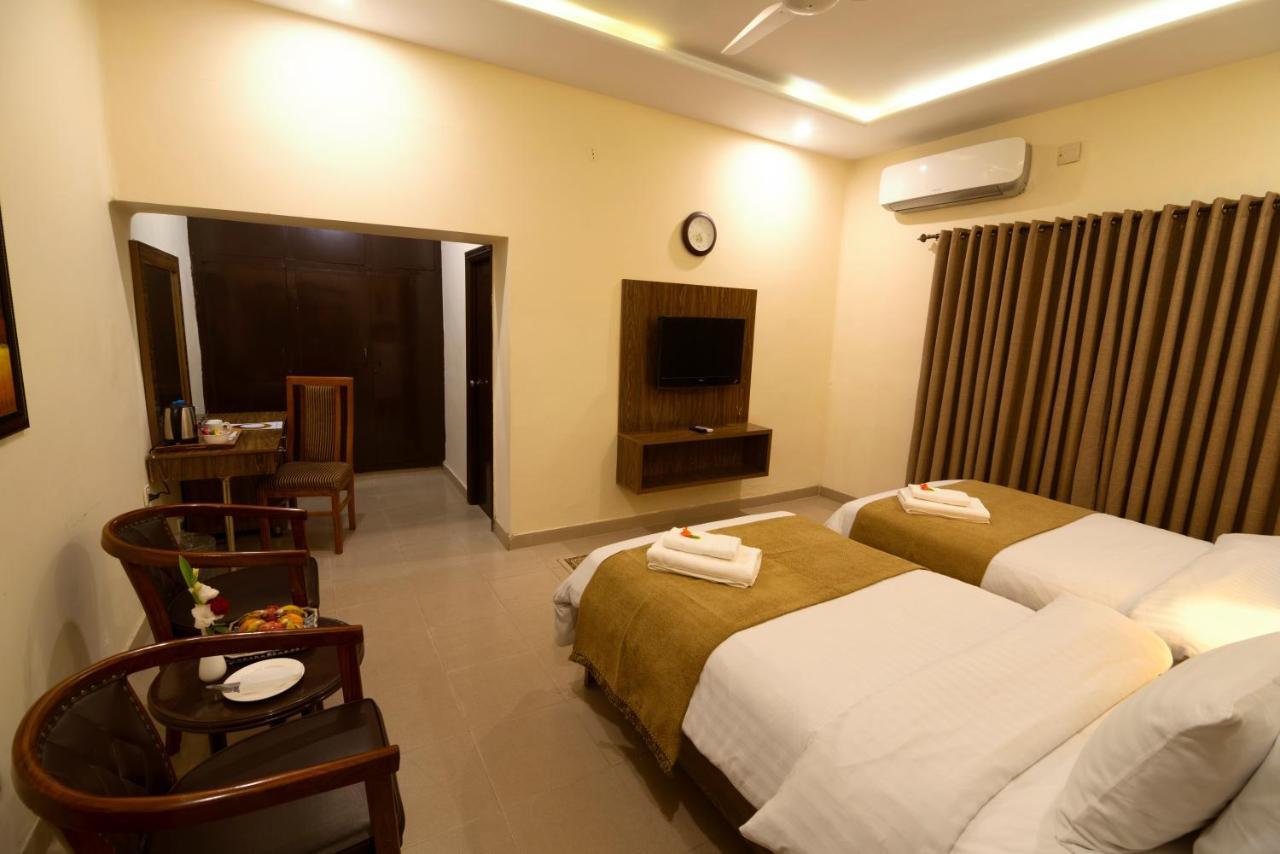 Hotel One Lalazar Multan Dış mekan fotoğraf